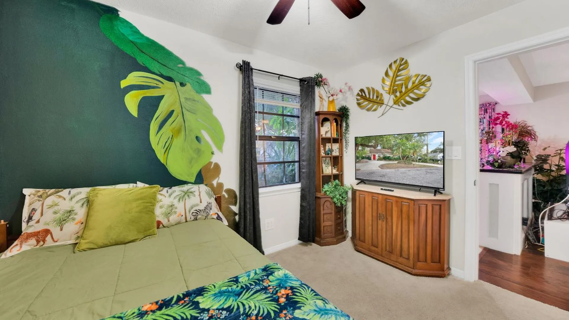 Zen Jungle House By Busch Gardens Sleeps 12 With Outdoor Games & Detached Play Space! Tampa United States