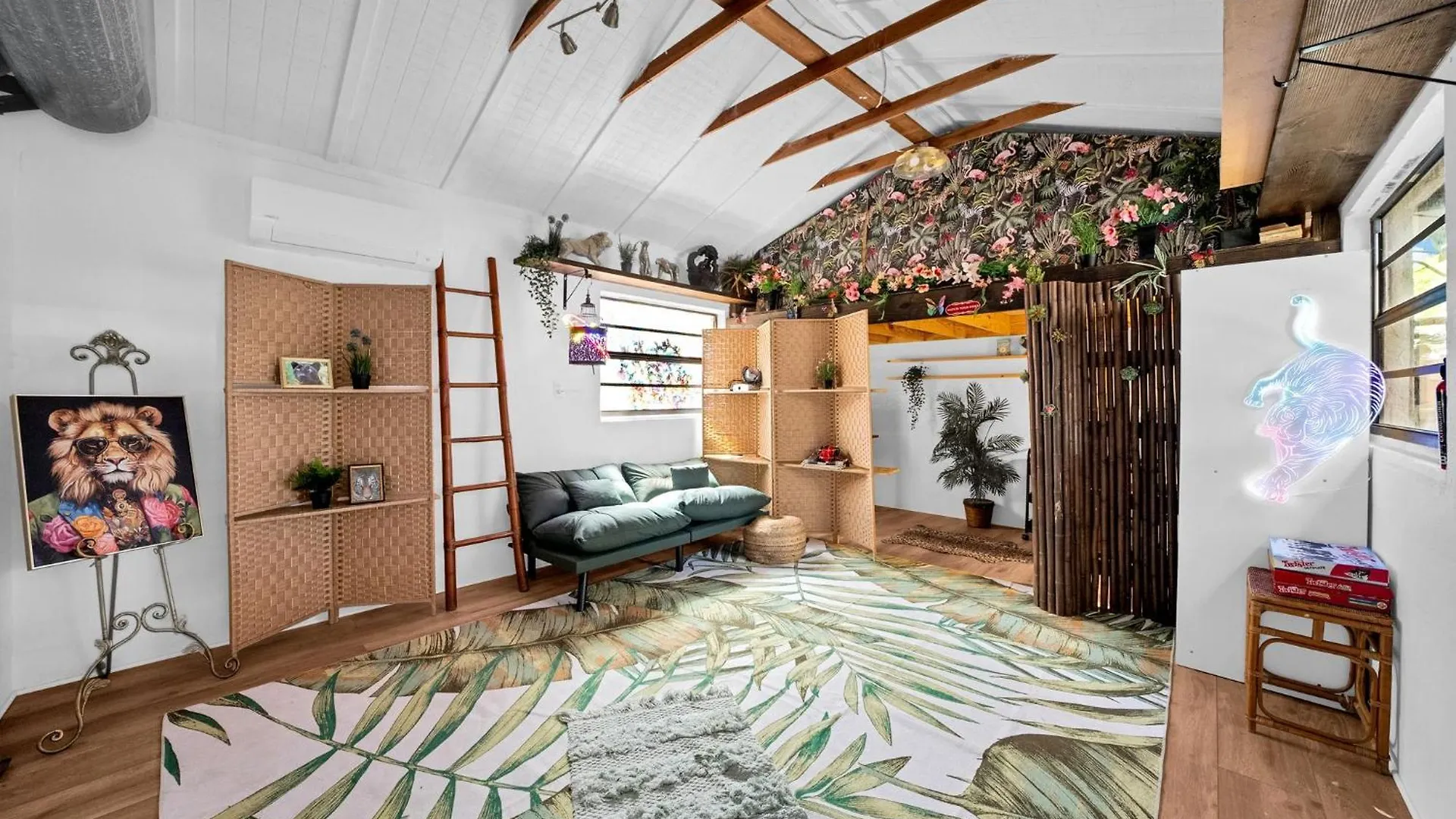 Holiday home Zen Jungle House By Busch Gardens Sleeps 12 With Outdoor Games & Detached Play Space! Tampa