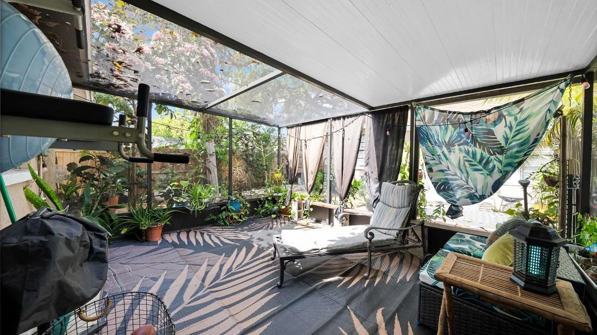 Zen Jungle House By Busch Gardens Sleeps 12 With Outdoor Games & Detached Play Space! Tampa United States